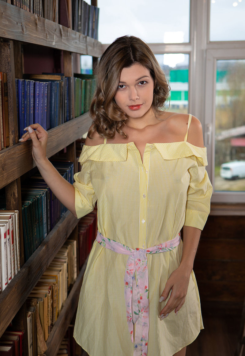 Фаина, 24